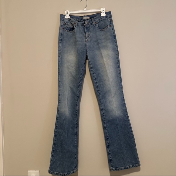 Levi's Women's Boot Cut 2007 Jeans - Picture 2 of 10
